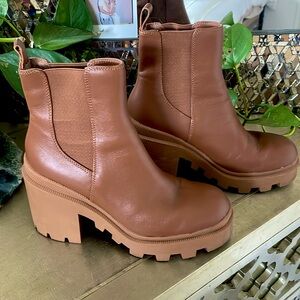 Steve Madden 7.5 Chunky Cognac Boots